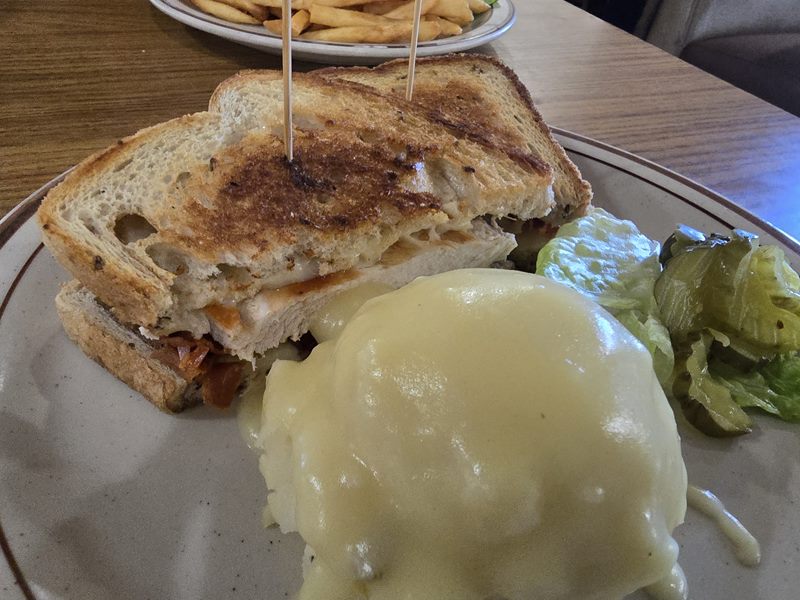 JiMichael's Diner food